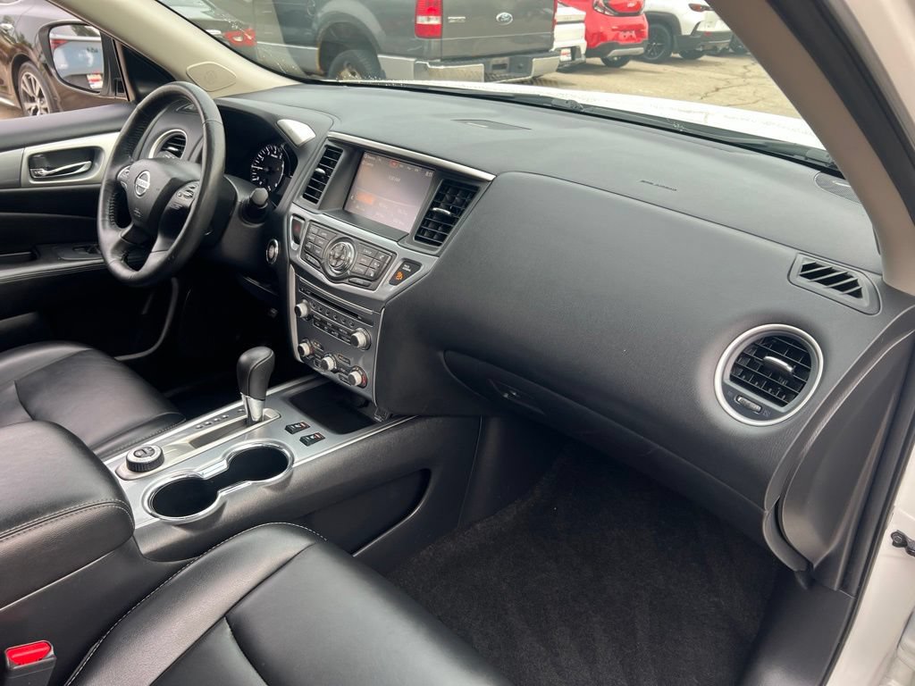 Used 2019 Nissan Pathfinder SL w/ SL Premium Package AWD/4WD image 23