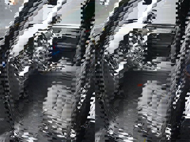 New 2025 Volvo XC90 B6 Ultra w/ Protection Package Premier image 19