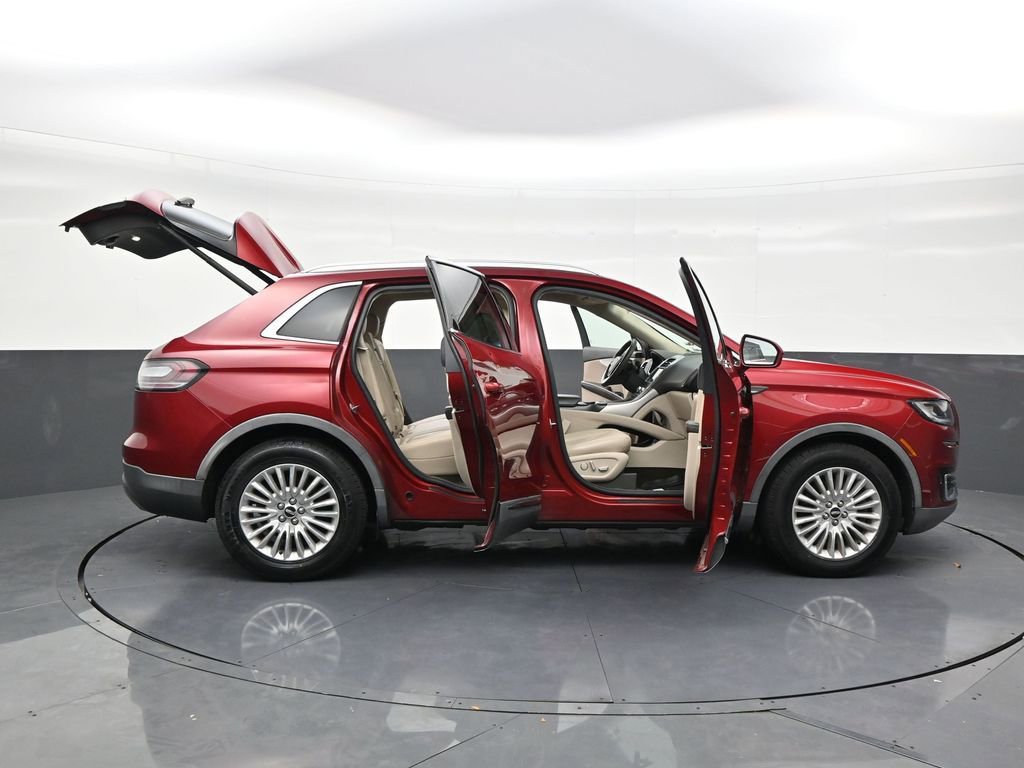 Used 2019 Lincoln Nautilus FWD image 28