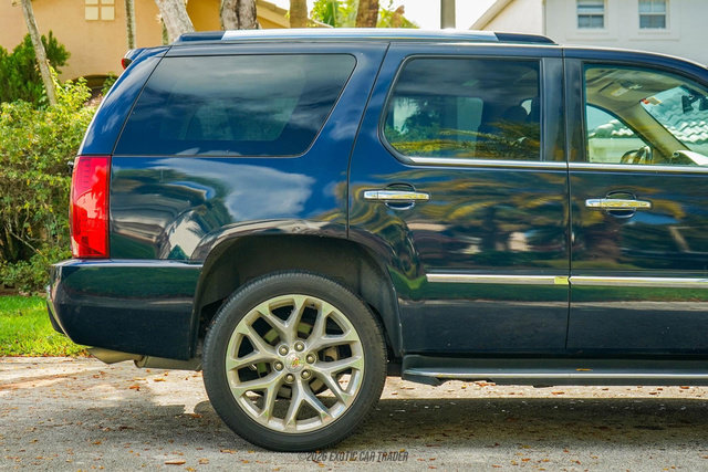 Used 2009 Cadillac Escalade AWD image 10