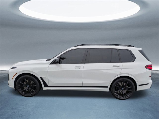 Used 2025 BMW X7 M60i w/ M Sport Professional Package image 7