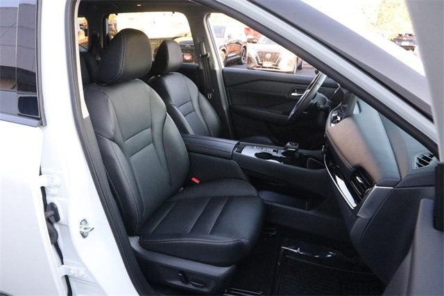 Certified 2024 Nissan Rogue SL w/ SL Premium Package image 26