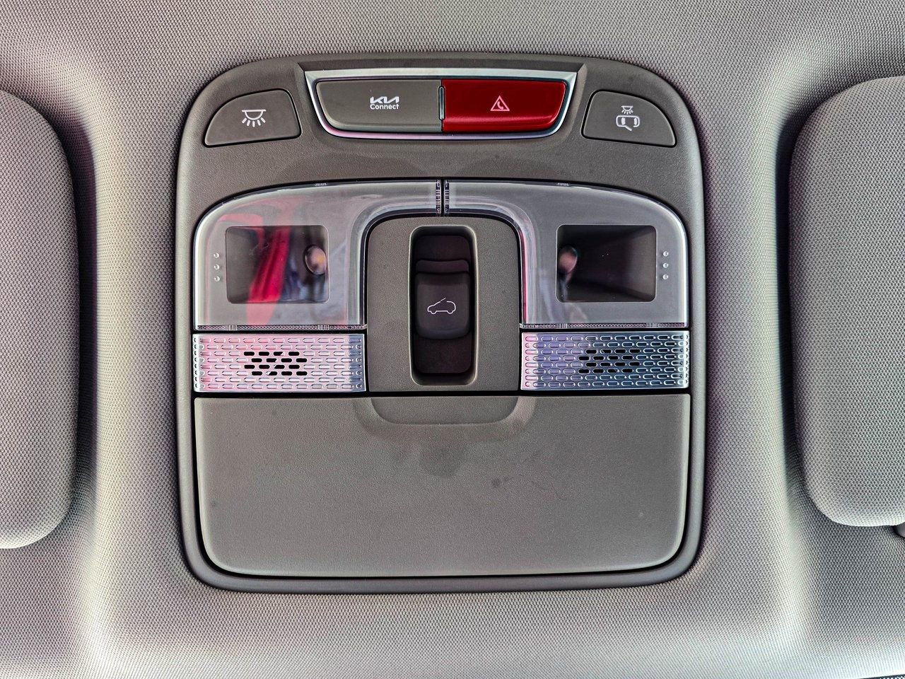 Used 2025 Kia Telluride S image 30