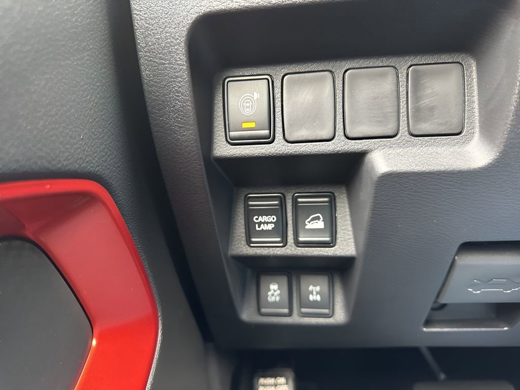 Used 2023 Nissan Frontier PRO-4X w/ Technology Package image 23