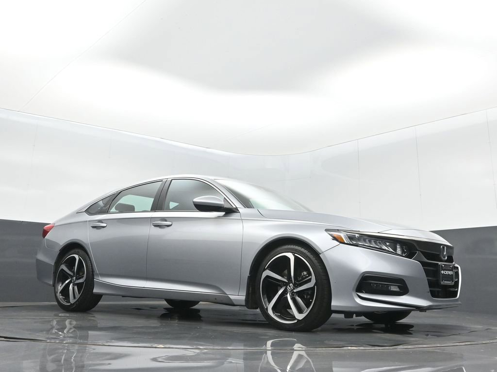 Used 2018 Honda Accord Sport image 26
