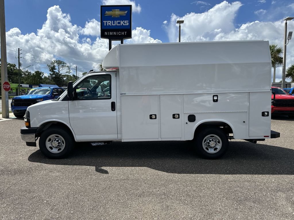 New 2025 Chevrolet Express 3500 w/ Power Convenience Package image 13