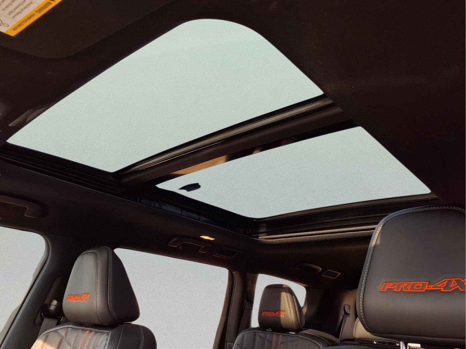 Used 2025 Nissan Armada PRO-4X w/ Pro-4X Premium Package image 17