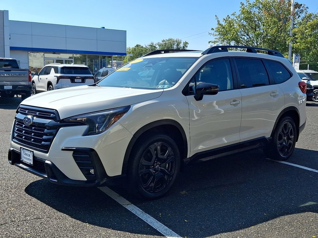 Used 2023 Subaru Ascent Onyx Edition AWD/4WD image 6
