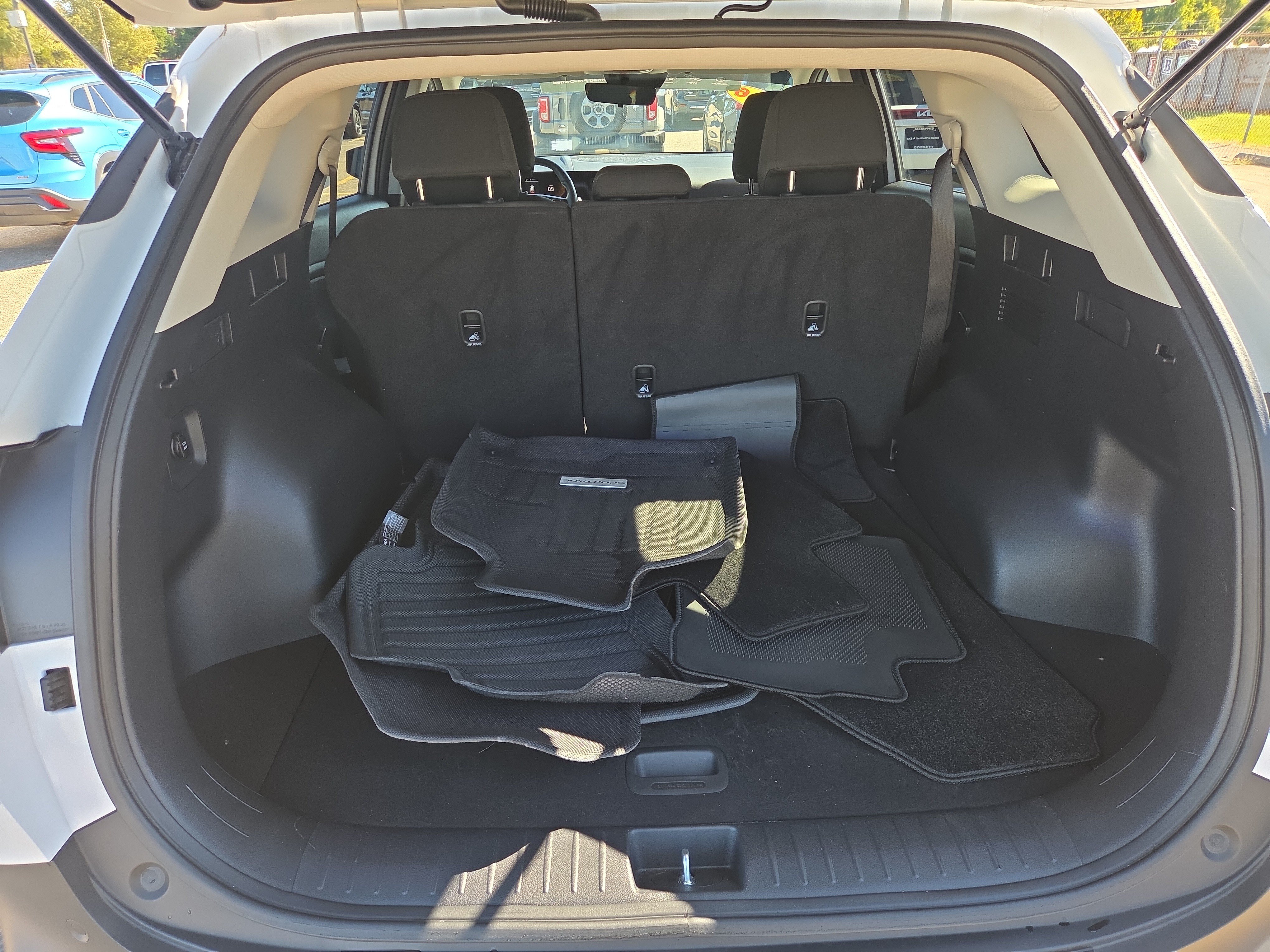 Used 2026 Kia Sportage LX FWD image 9