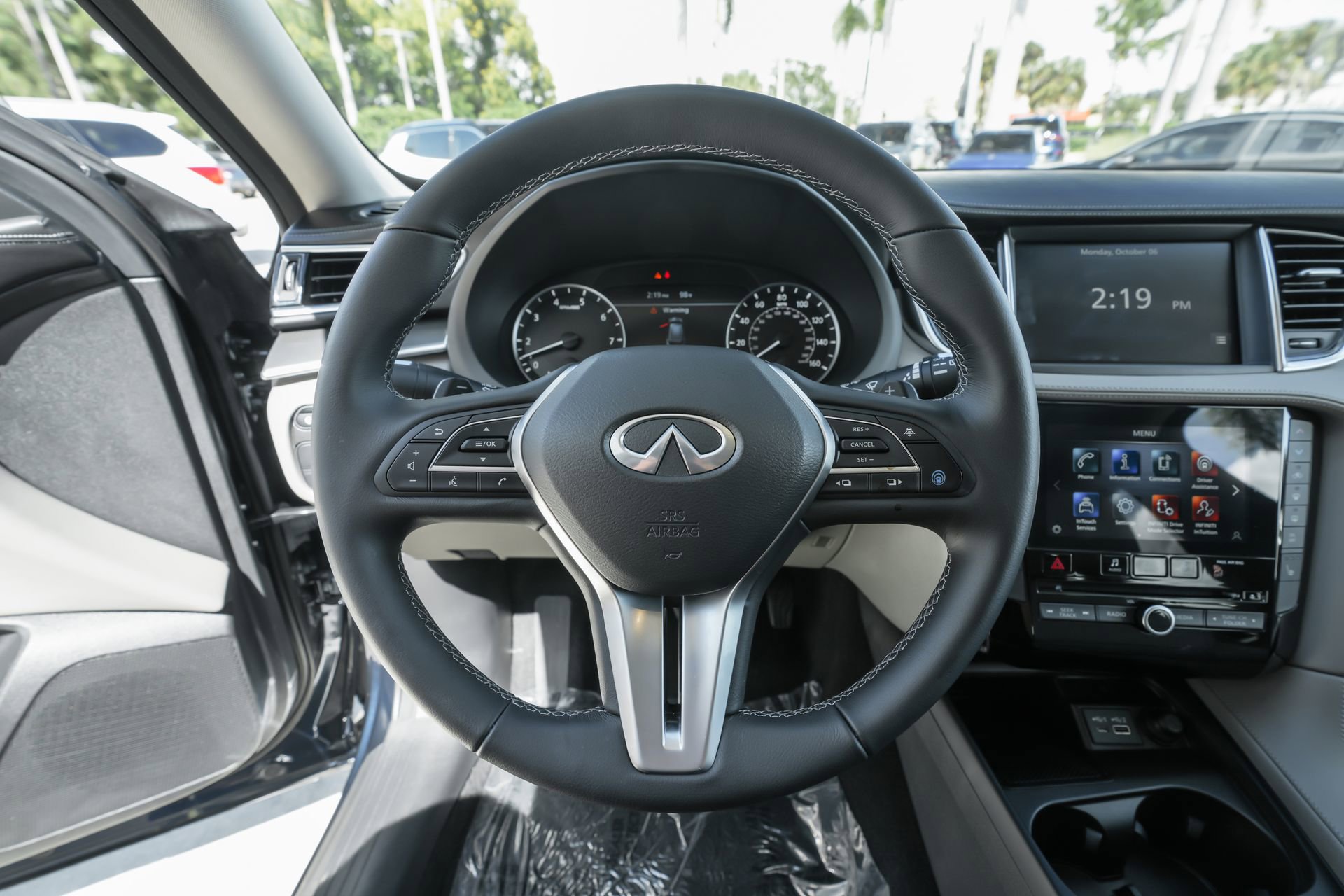 Used 2025 INFINITI QX50 Luxe image 7