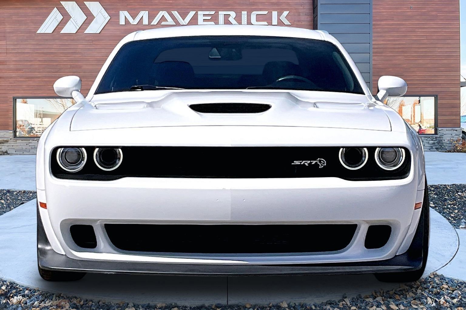 Used 2018 Dodge Challenger SRT Hellcat RWD image 2