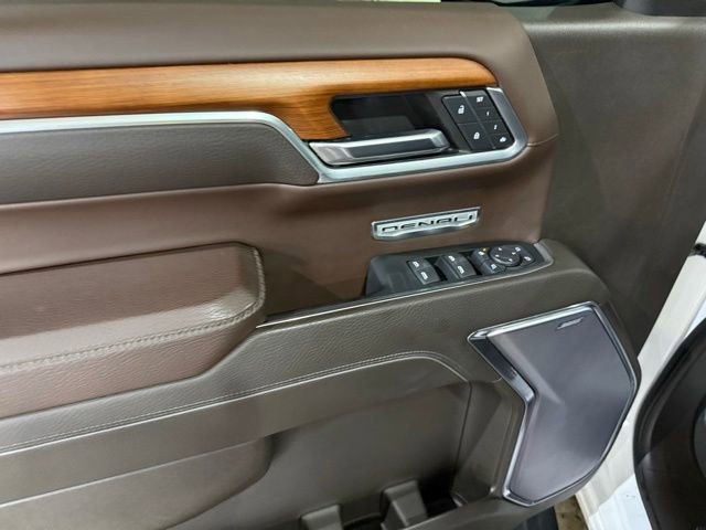 Used 2022 GMC Sierra 1500 Denali w/ Denali Reserve Package AWD/4WD image 13