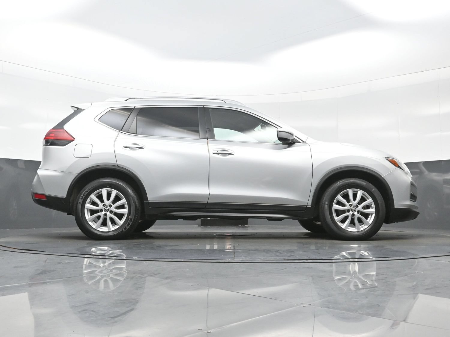 Used 2018 Nissan Rogue SV FWD image 31
