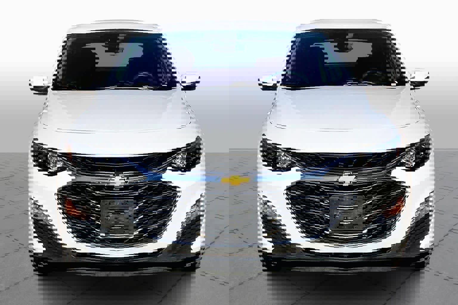 Used 2024 Chevrolet Malibu LT image 4