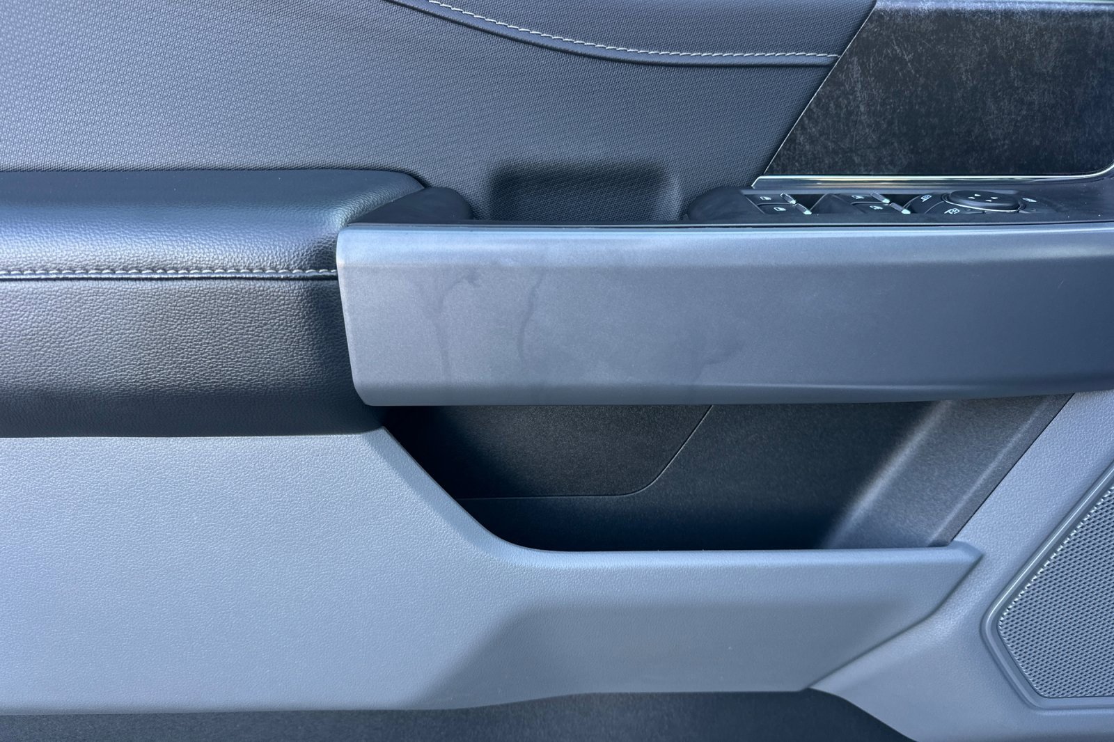 Used 2023 Ford F150 XLT w/ Equipment Group 301A Mid image 10