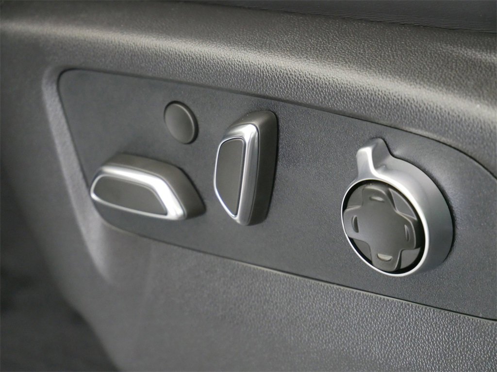 New 2026 GMC Sierra 3500 Denali Ultimate image 13