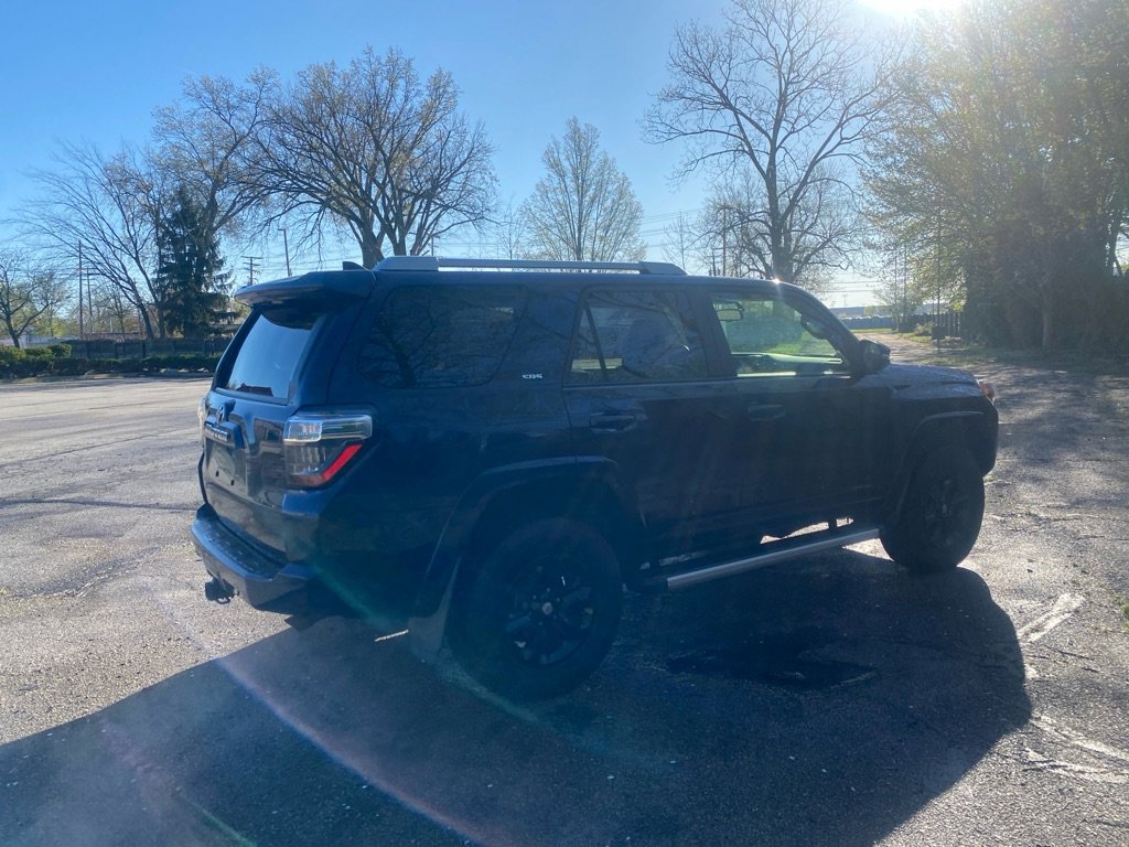 Used 2017 Toyota 4Runner SR5 Premium AWD/4WD image 5