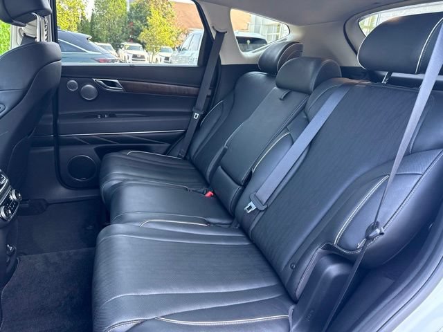 Used 2022 Genesis GV80 2.5T w/ Prestige Package 04 AWD/4WD image 11
