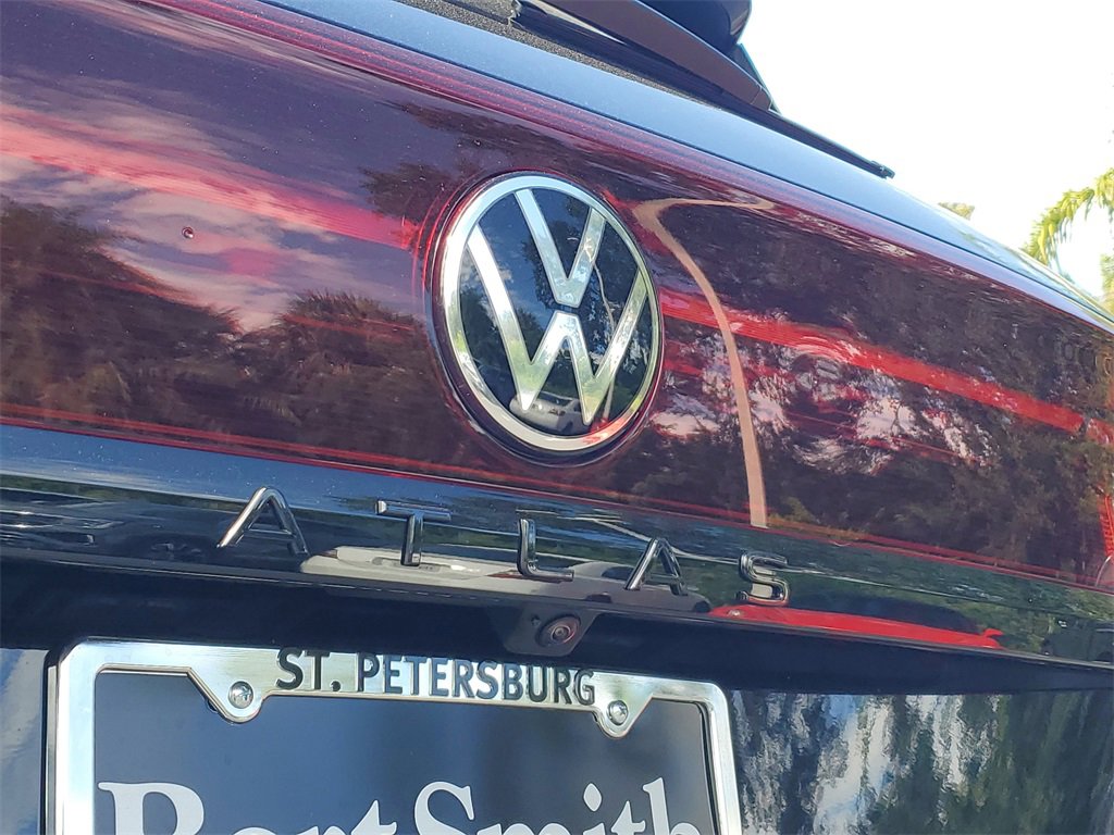 New 2026 Volkswagen Atlas Cross Sport SEL R-Line image 5