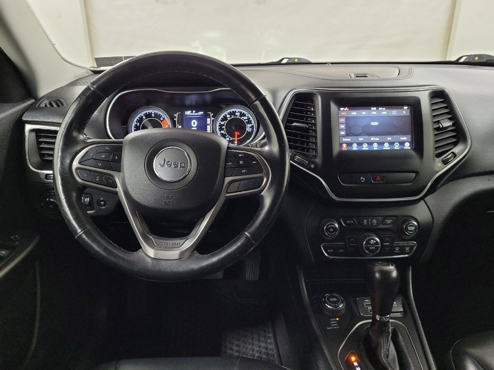 Used 2020 Jeep Cherokee Latitude Plus w/ Comfort/Convenience Group image 22