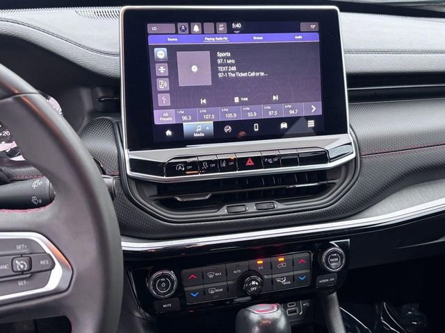 Used 2023 Jeep Compass Trailhawk image 21