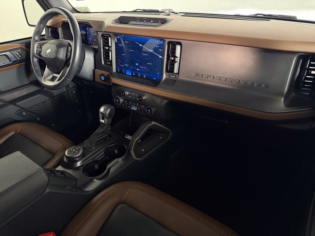 Used 2024 Ford Bronco Outer Banks AWD/4WD image 14