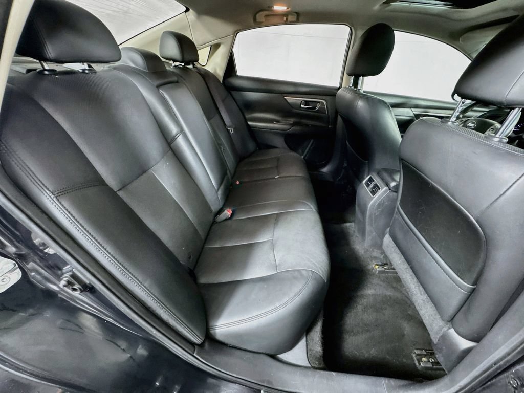 Used 2015 Nissan Altima 3.5 SL FWD image 33