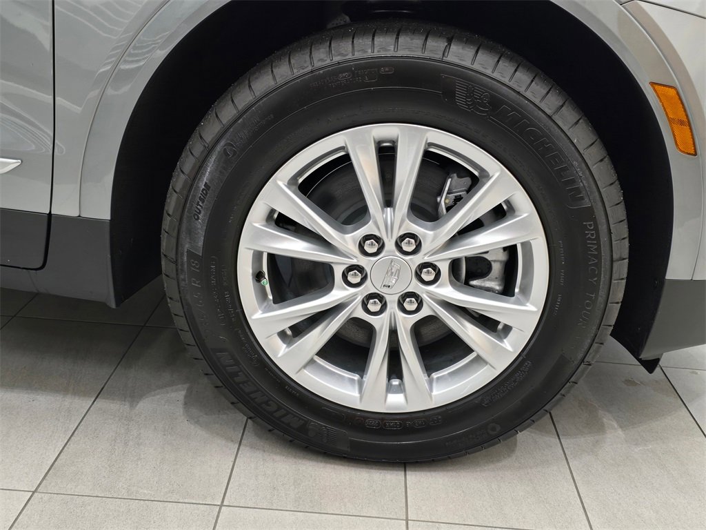 New 2025 Cadillac XT5 Luxury image 9