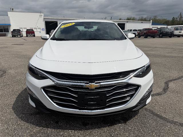 Used 2024 Chevrolet Malibu LT FWD image 2