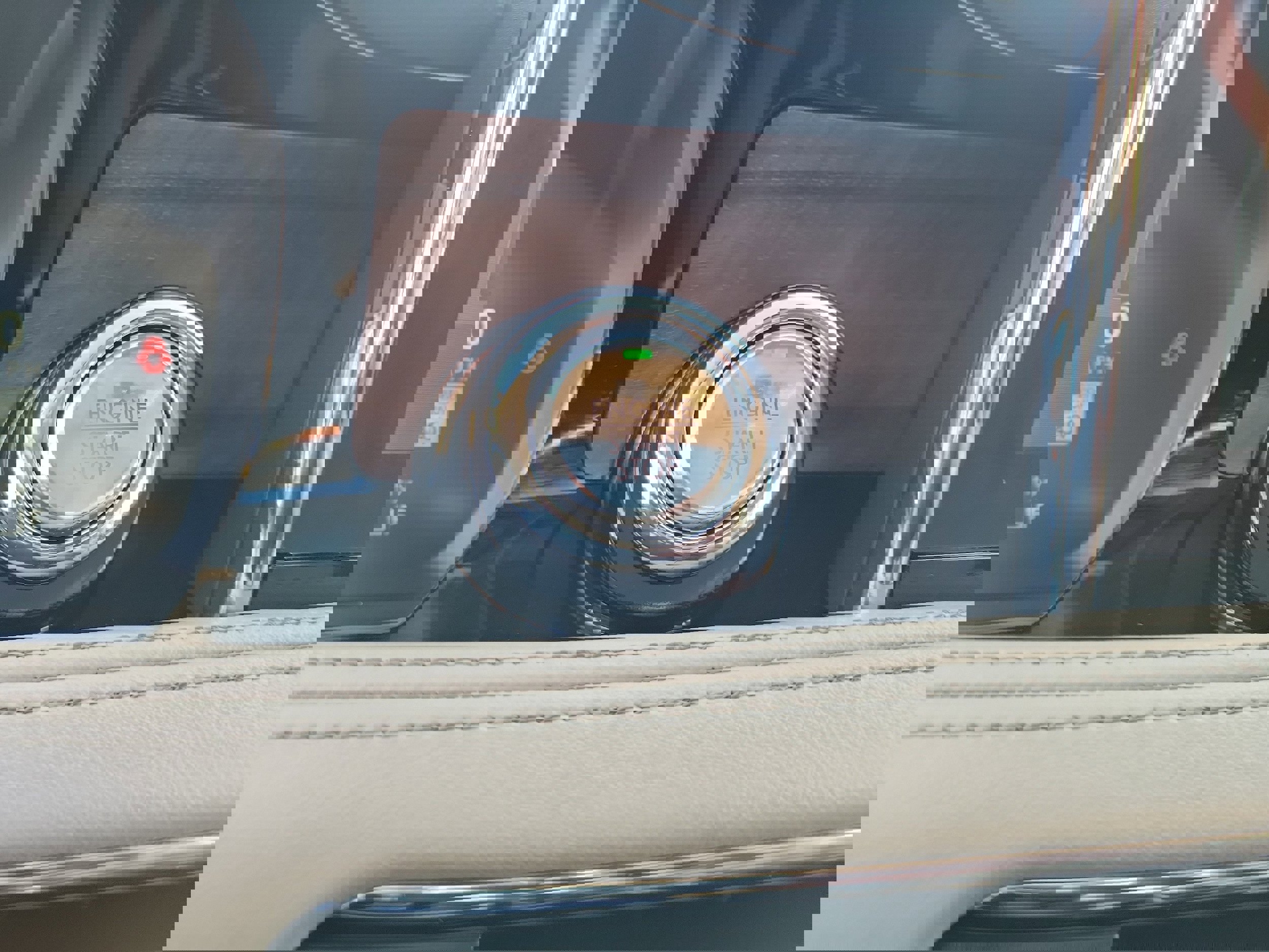 Used 2022 Lincoln Corsair Reserve w/ Equipment Group 201A image 22