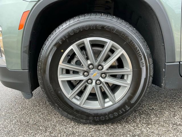 Used 2023 Chevrolet Traverse LT image 14