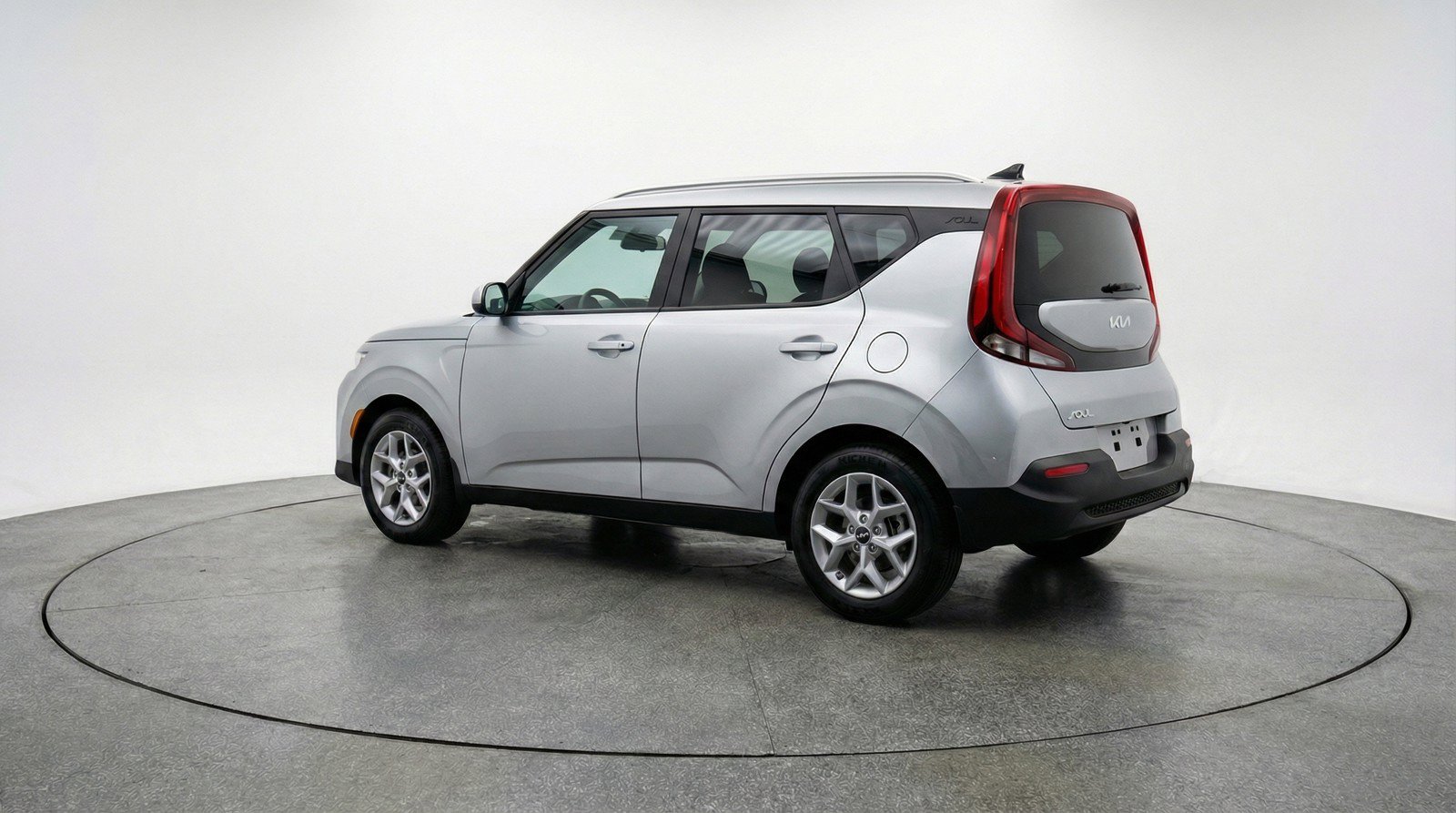 Used 2025 Kia Soul LX w/ LX Technology Package FWD image 6