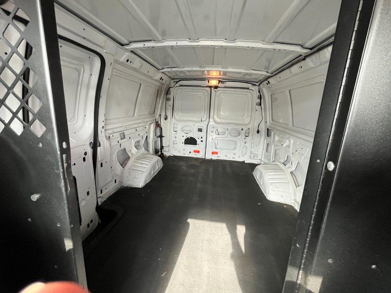 Used 2014 Ford E-250 and Econoline 250 E-250 Commercial image 6