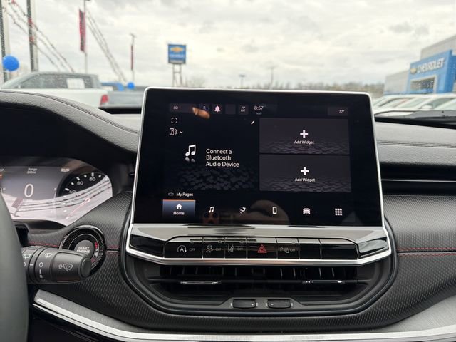 Used 2024 Jeep Compass Trailhawk image 20