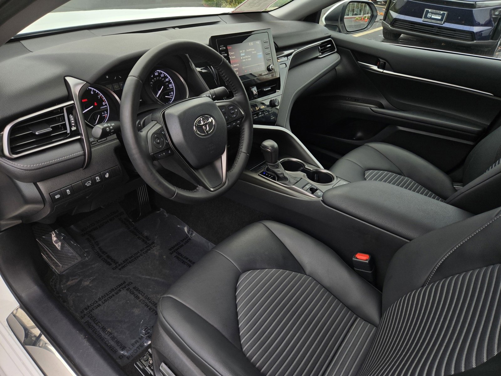 Certified 2021 Toyota Camry SE image 8