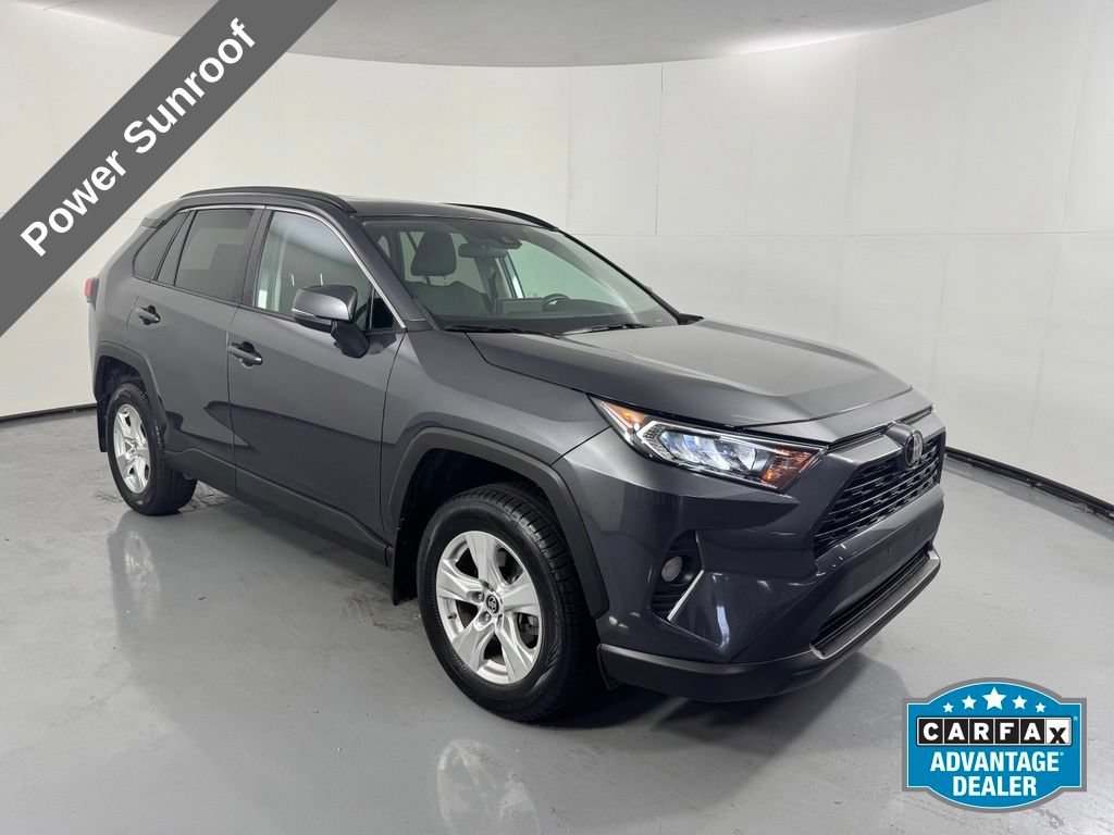 Used 2019 Toyota RAV4 XLE w/ Convenience Package AWD/4WD image 3