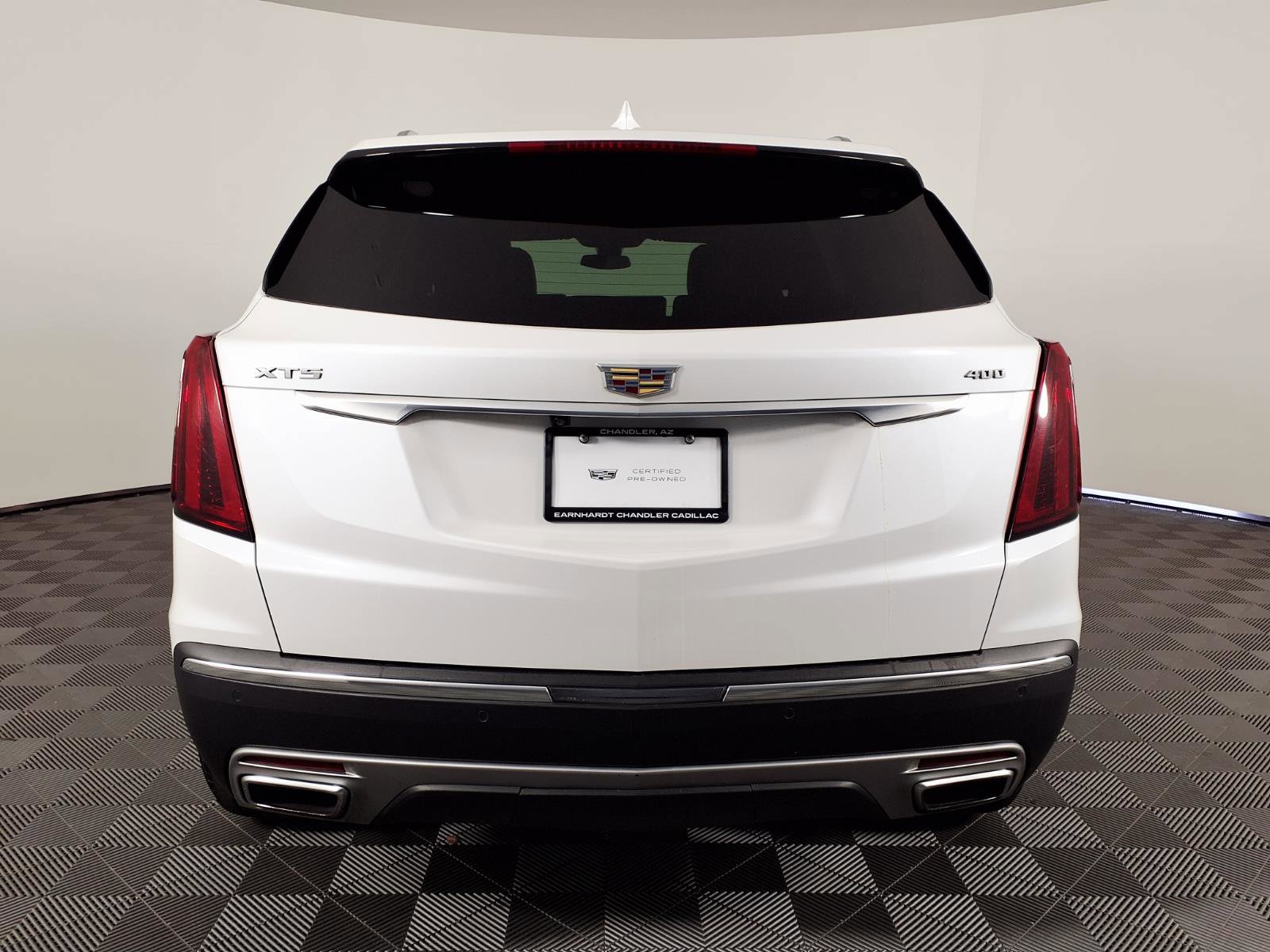 Certified 2023 Cadillac XT5 Premium Luxury w/ LPO, Floor Liner Package FWD image 5