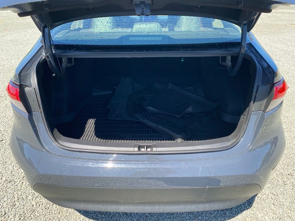 Used 2023 Toyota Corolla LE FWD image 19