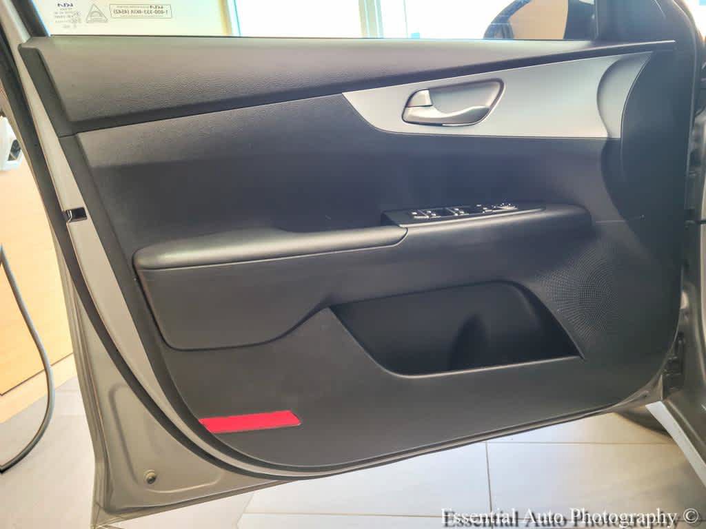 Used 2024 Kia Forte LXS FWD image 19