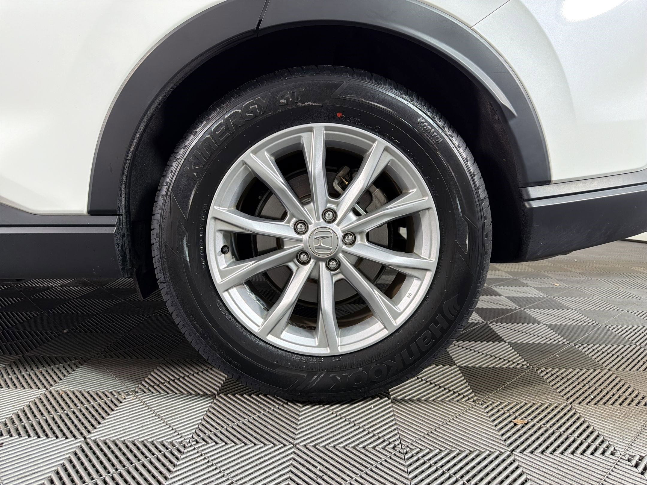 Used 2023 Honda CR-V EX-L image 9