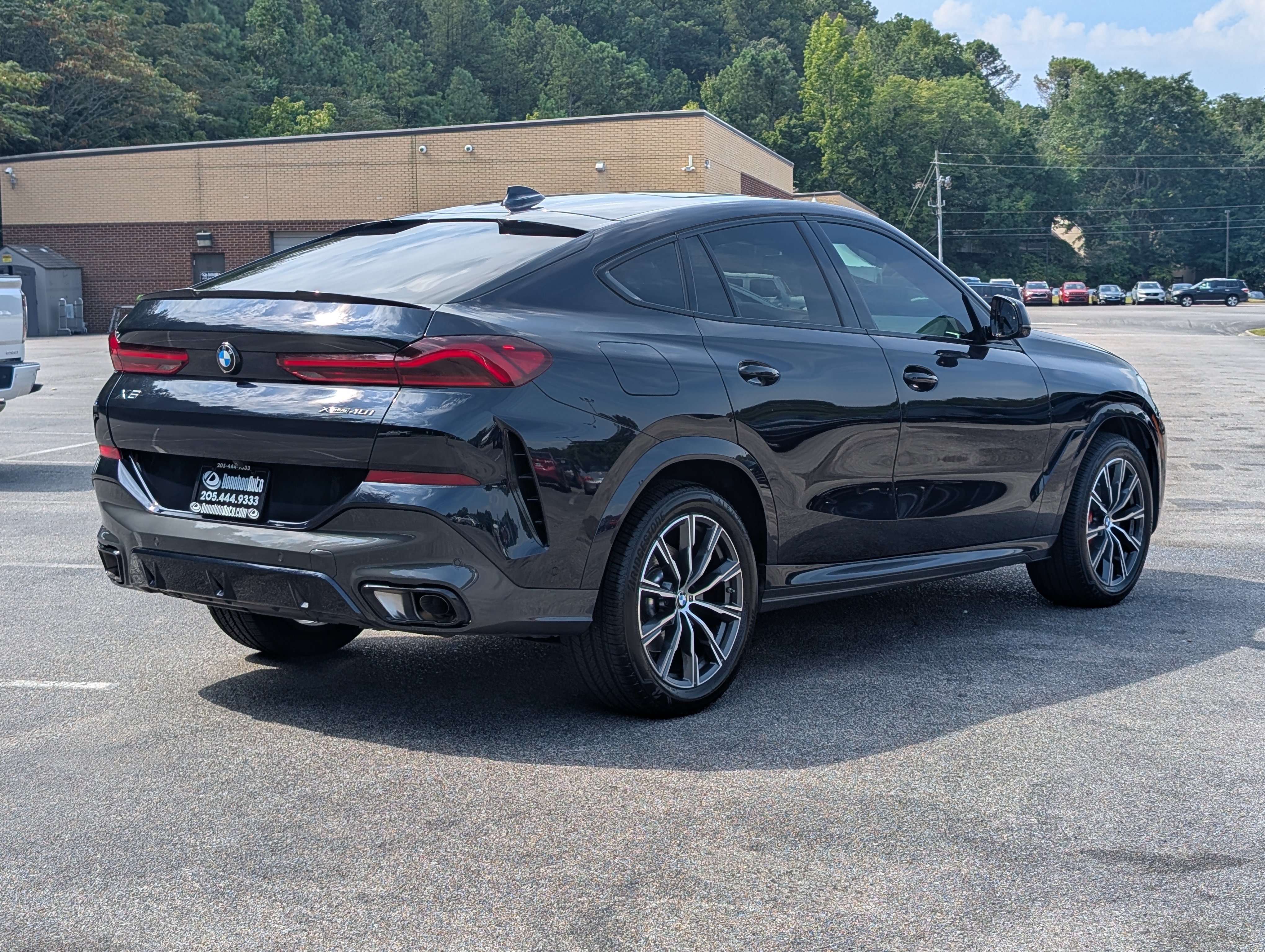 Used 2023 BMW X6 xDrive40i w/ M Sport Package AWD/4WD image 9