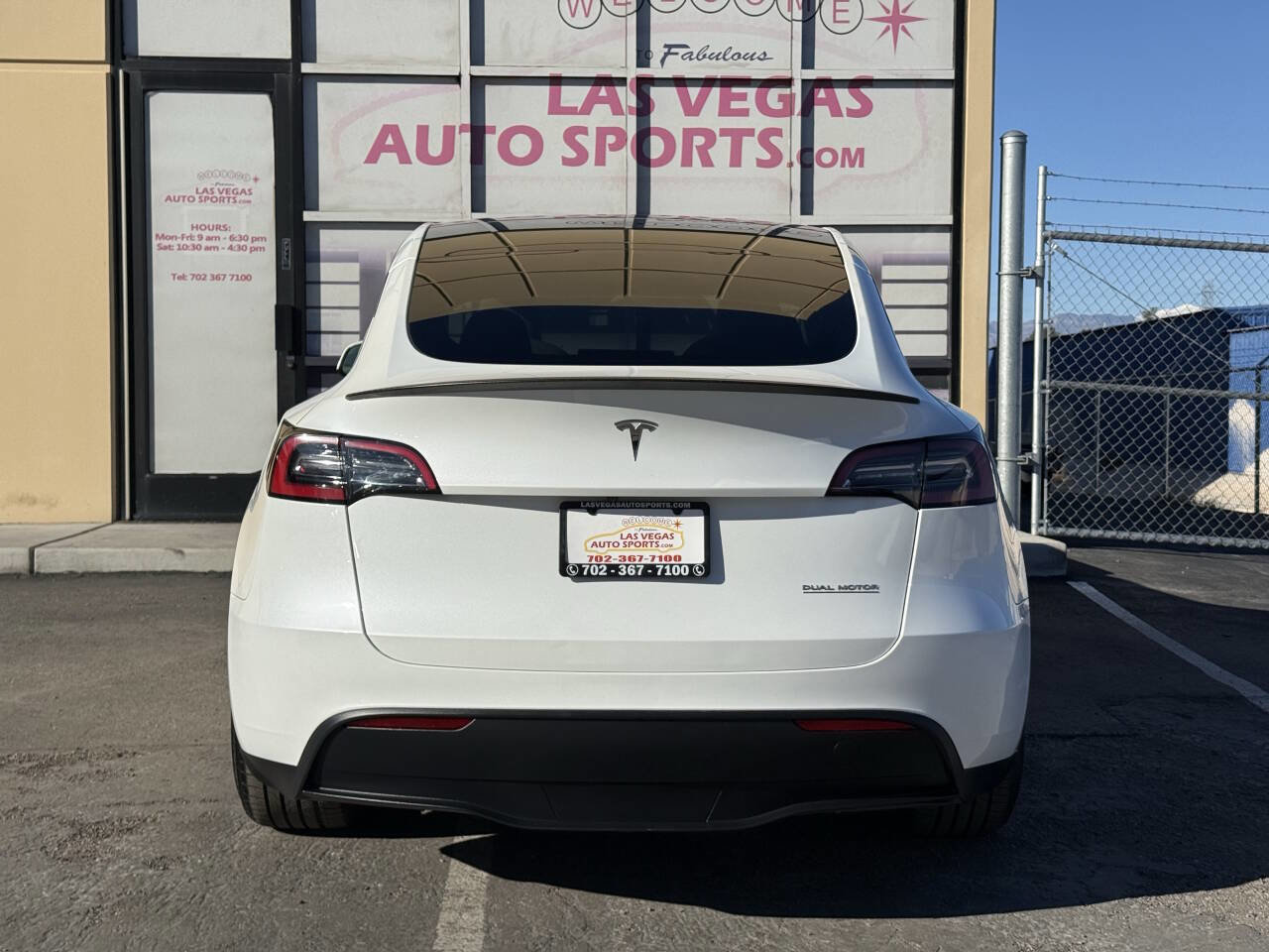 Used 2023 Tesla Model Y Performance image 8