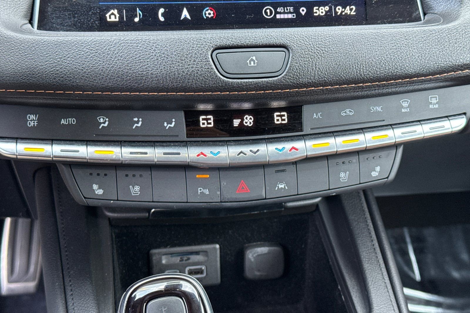 Used 2023 Cadillac XT4 Sport image 21