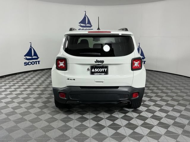 Used 2021 Jeep Renegade Latitude AWD/4WD image 5