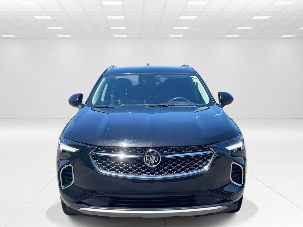 Used 2022 Buick Envision Avenir w/ Technology Package II FWD image 2