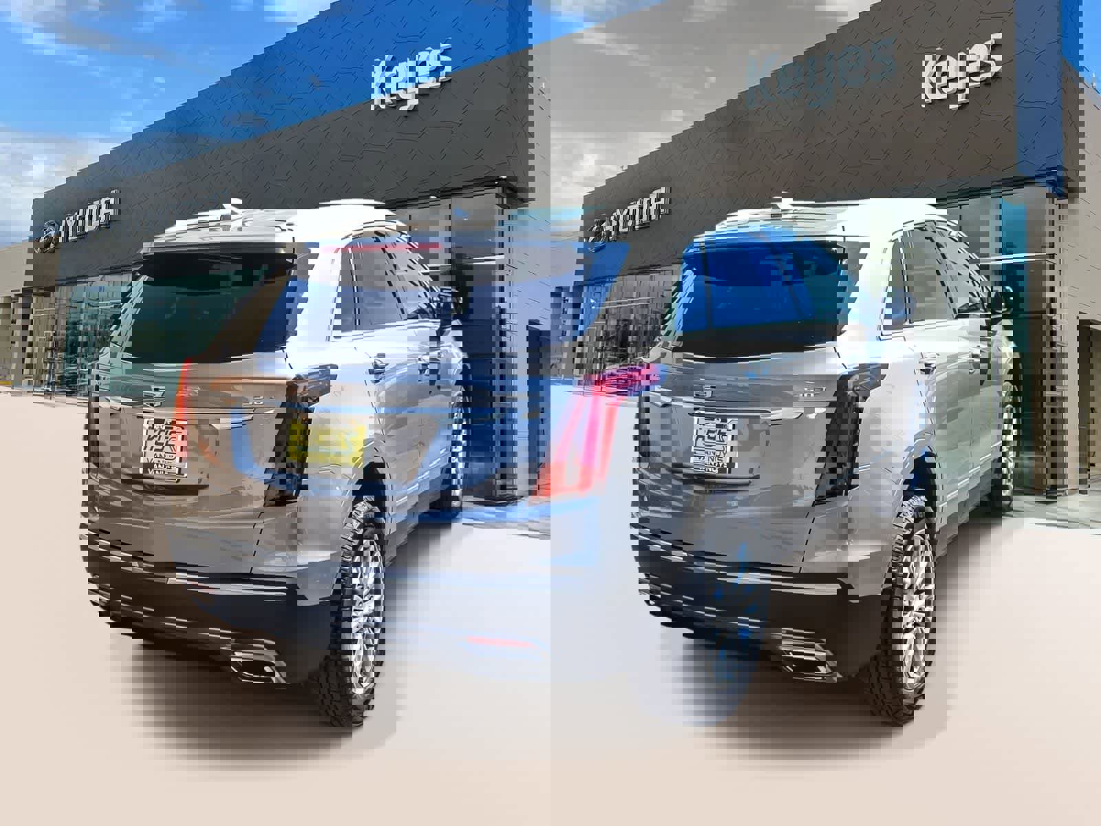 Used 2022 Cadillac XT5 Premium Luxury image 4