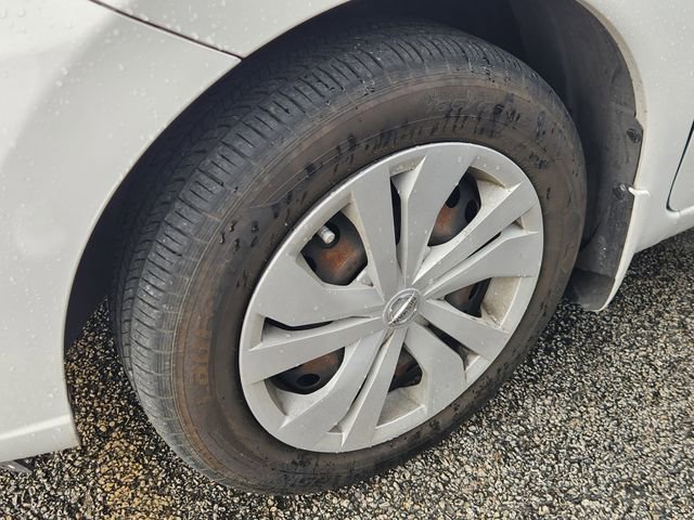 Used 2018 Nissan Versa Note SV image 9