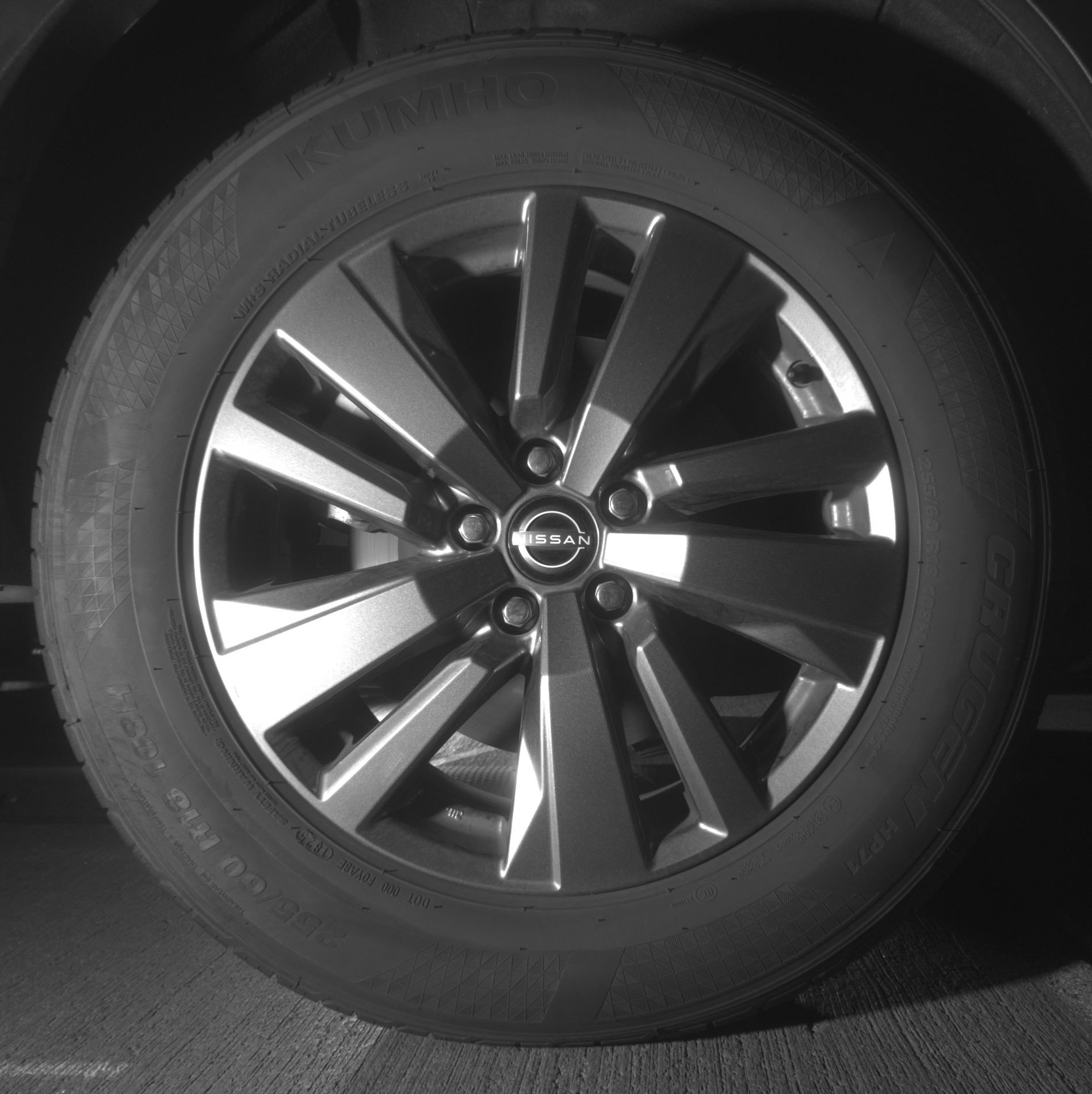 Used 2025 Nissan Pathfinder SV image 15