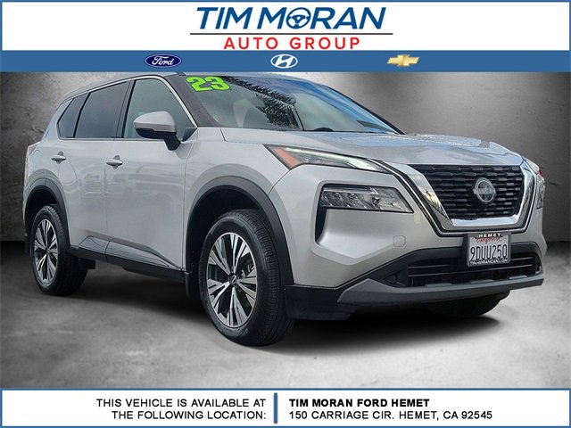 Used 2023 Nissan Rogue SV image 1