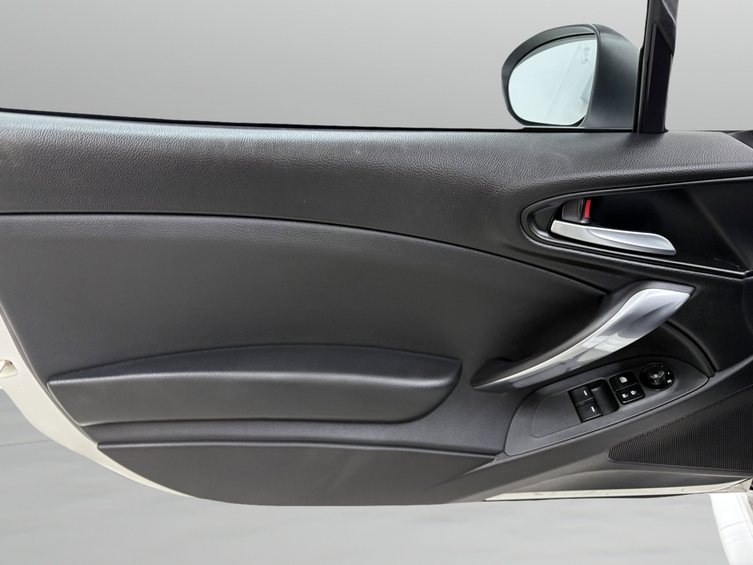 Used 2018 FIAT 124 Spider Classica w/ Technology Group image 27